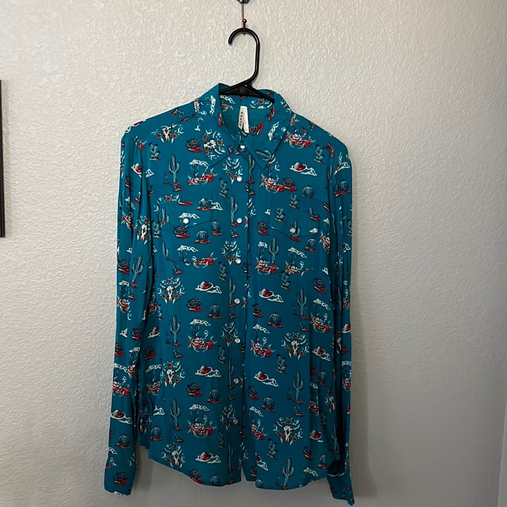 Women Roper Button Down